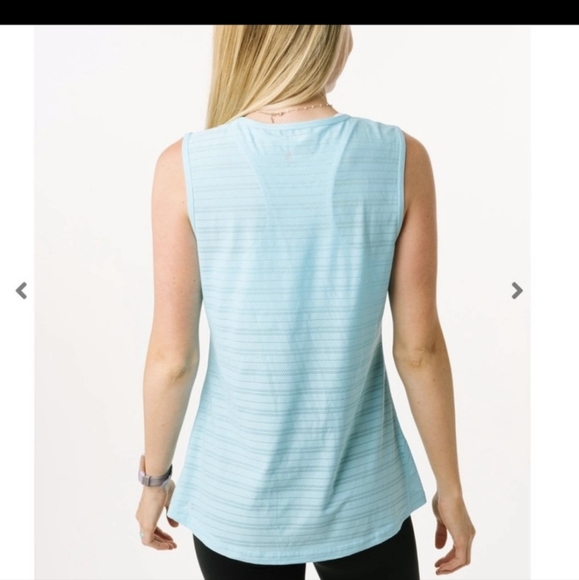 not available - Picture 2 of 6